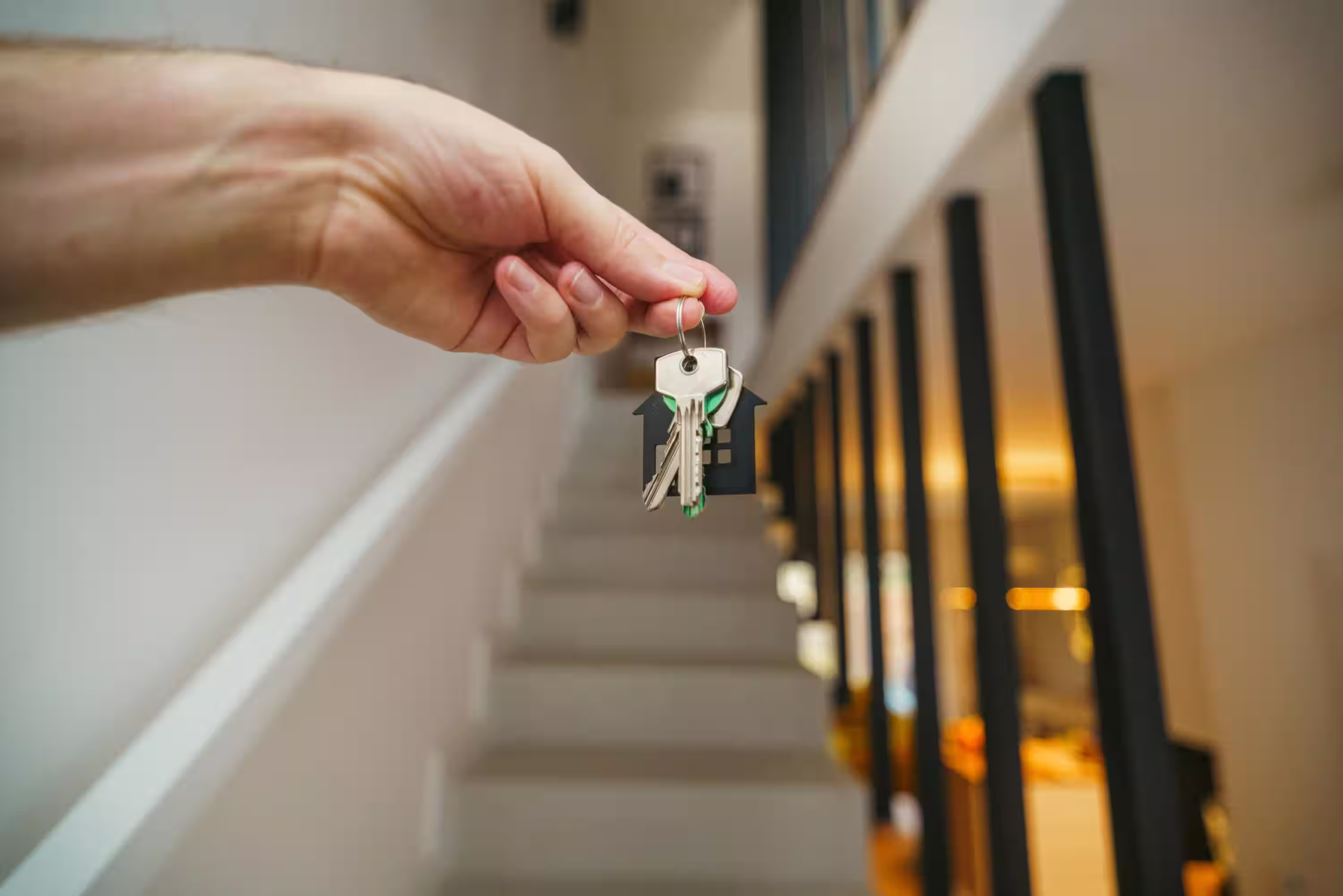 Investors-lining-up-near-metro-zones