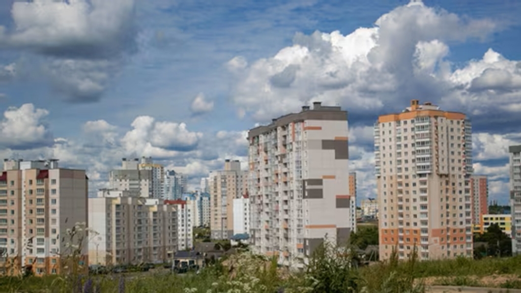 Indias-28-listed-realty-firms-sell-properties-worth-53k-cr-in-apr-jun-prestige-group-leads