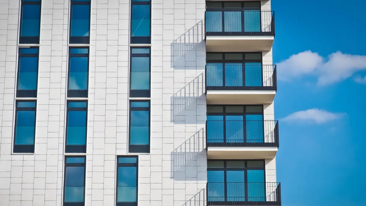 Is-gurugram-setting-new-benchmarks-in-ultra-luxury-housing-market-find-out