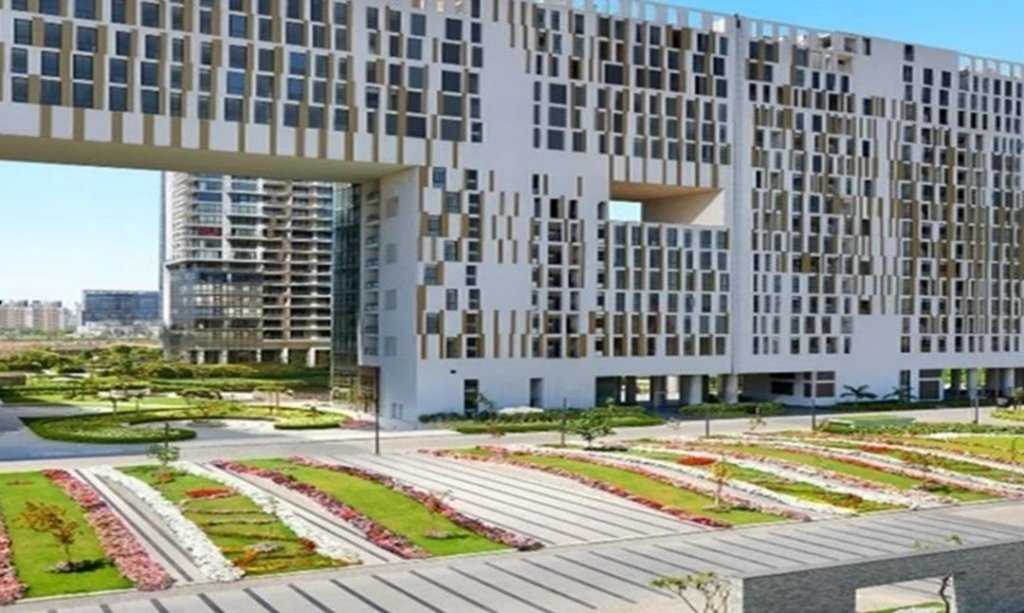 Dlf-sells-221-super-luxury-flats-worth-16k-cr-in-gurugrams-the-dahlias